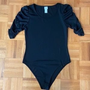 Puff-sleeved bodysuit